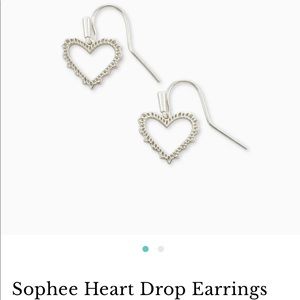 Kendra scott earrings
